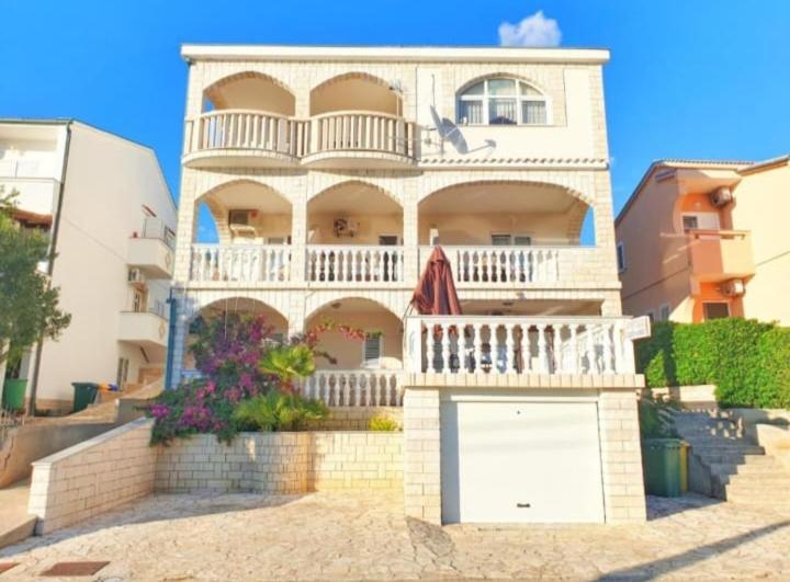 Apartmanibeta Stara Novalja Exteriér fotografie